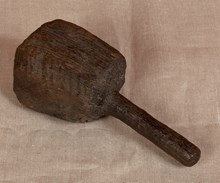 Träklubba, kanske en murarklubba