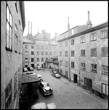 Hamngatan 17. Gården mot söder