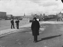 Skeppsholmsbron sedd från Skeppsholmen